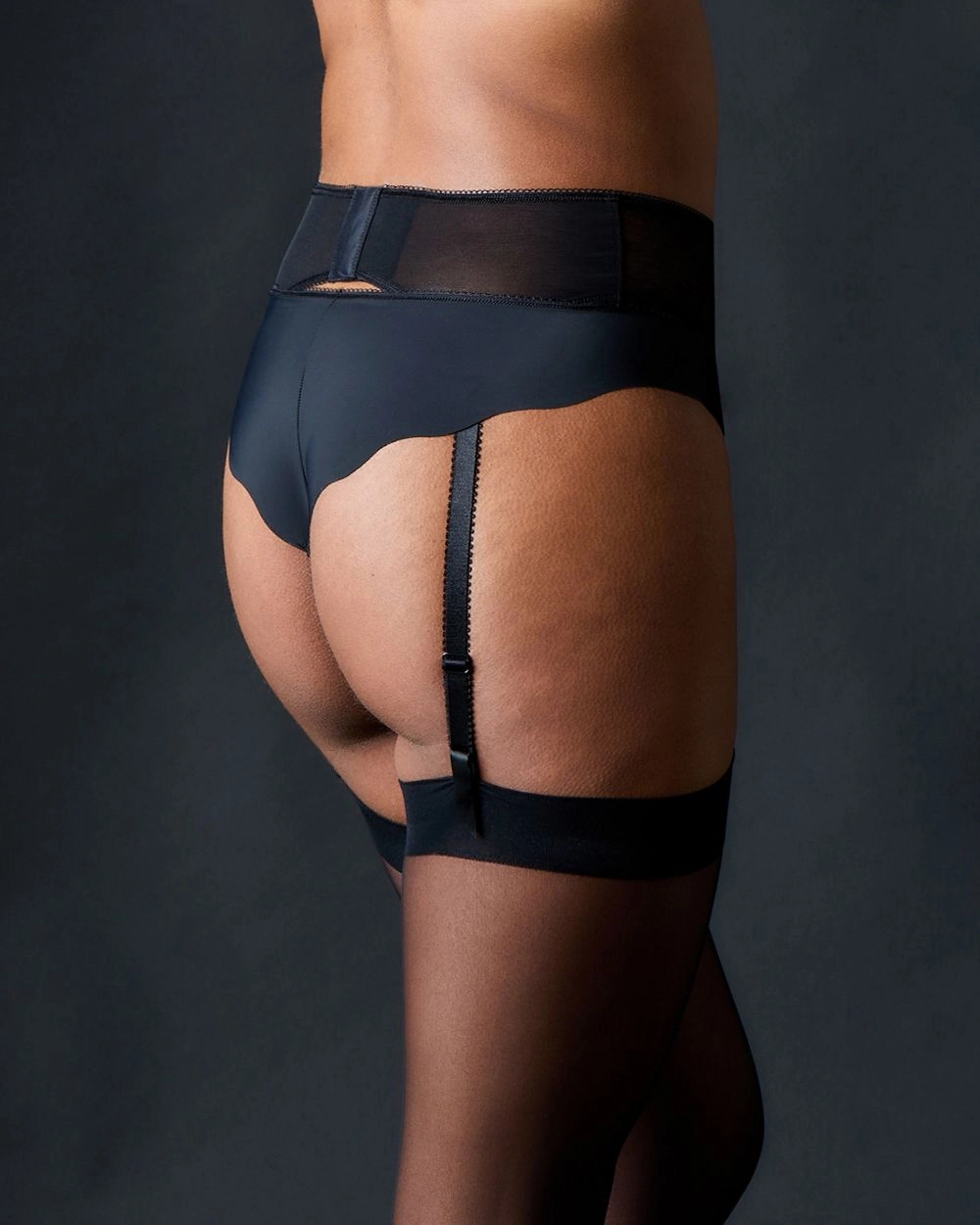 Aurelia Suspender