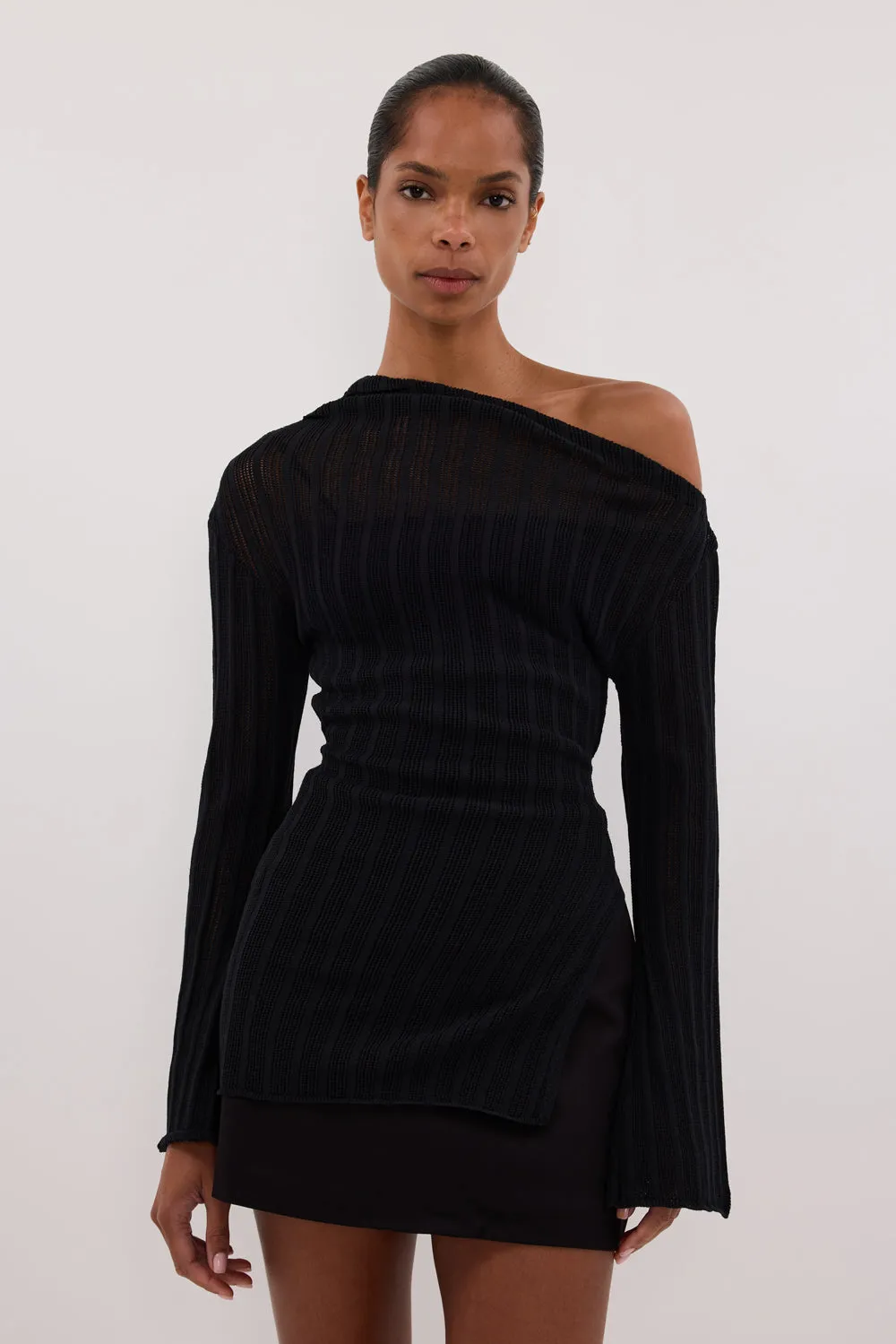 BOWIE BLACK LONG SLEEVE KNIT TOP