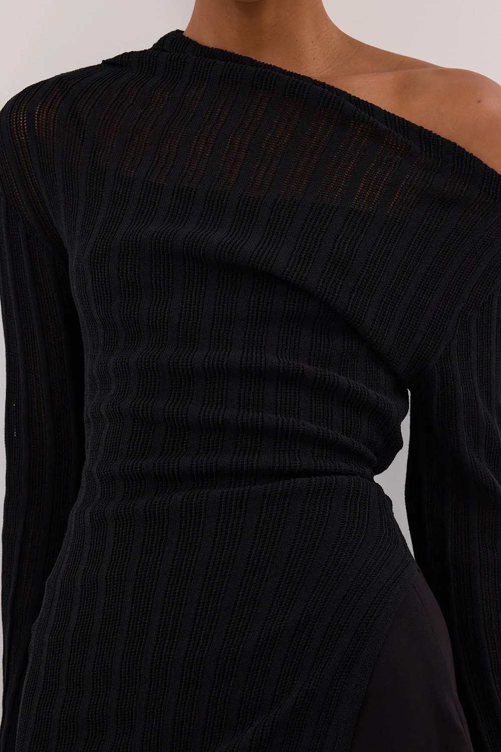 BOWIE BLACK LONG SLEEVE KNIT TOP