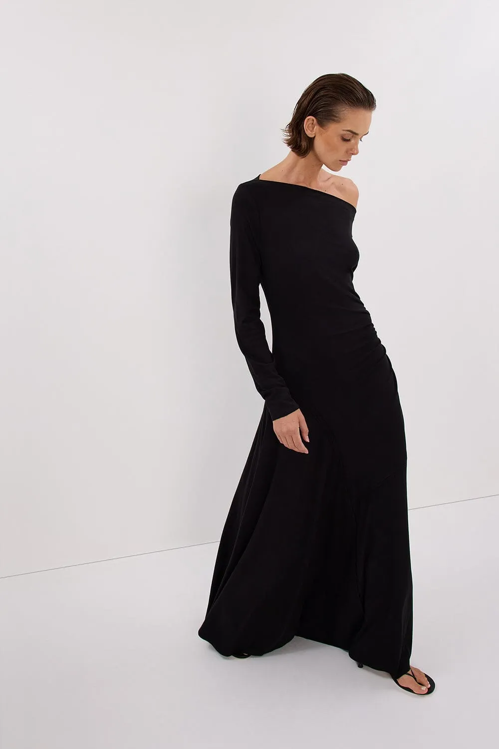 HADLEY BLACK SLEEVED KNIT MAXI DRESS