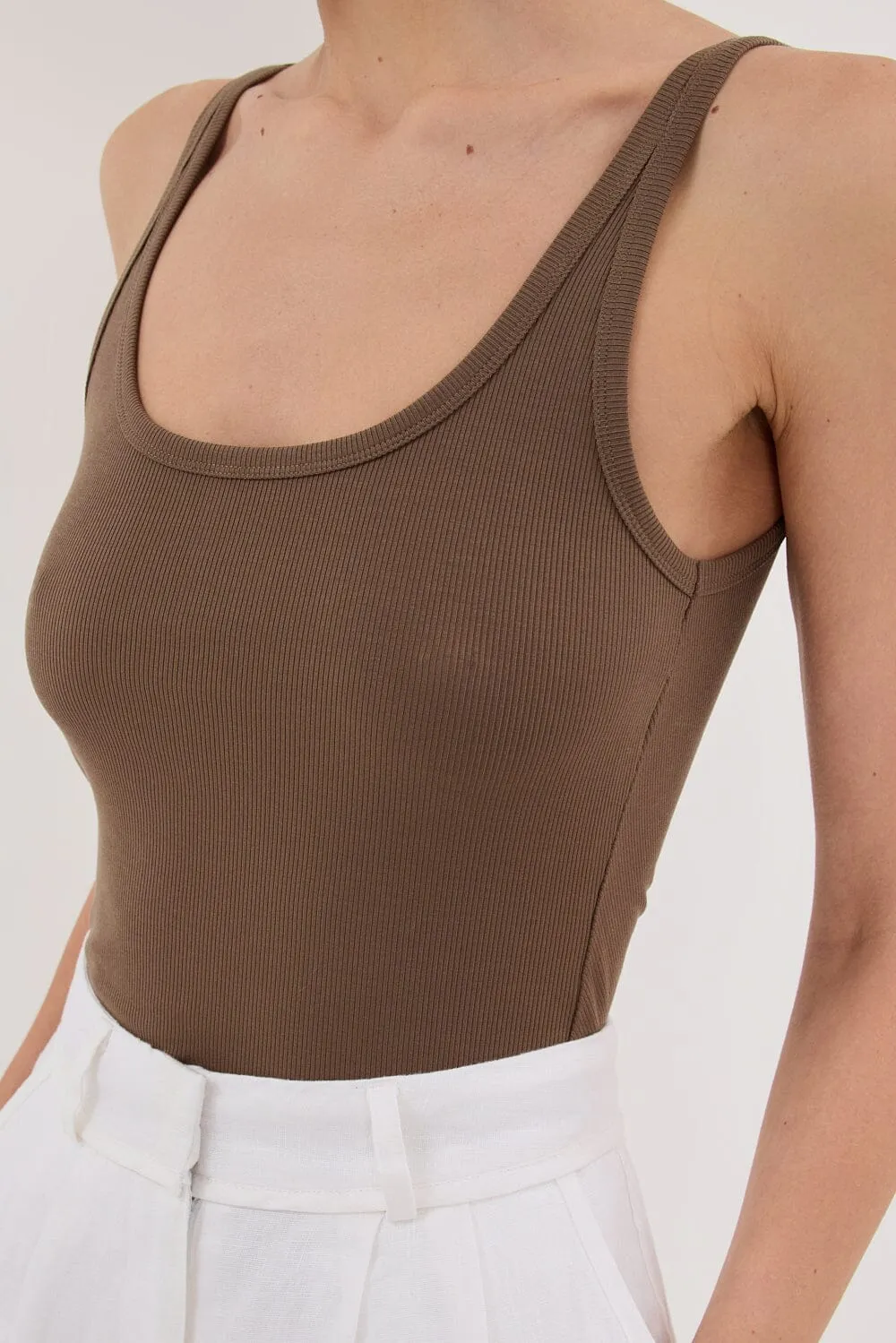 NINA CLOVER LOW SCOOP KNIT TANK