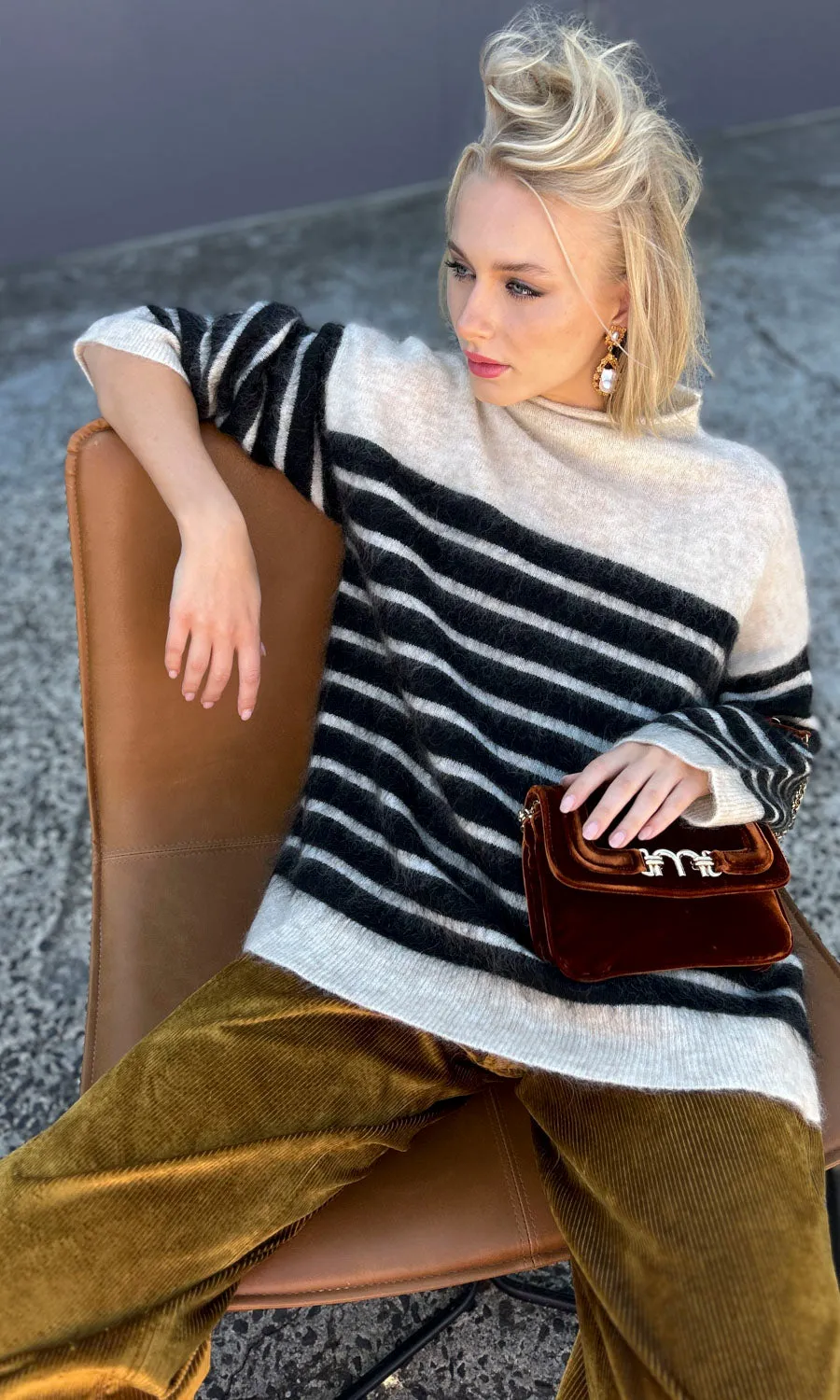 Second Female Ovalis Knit - Kiara